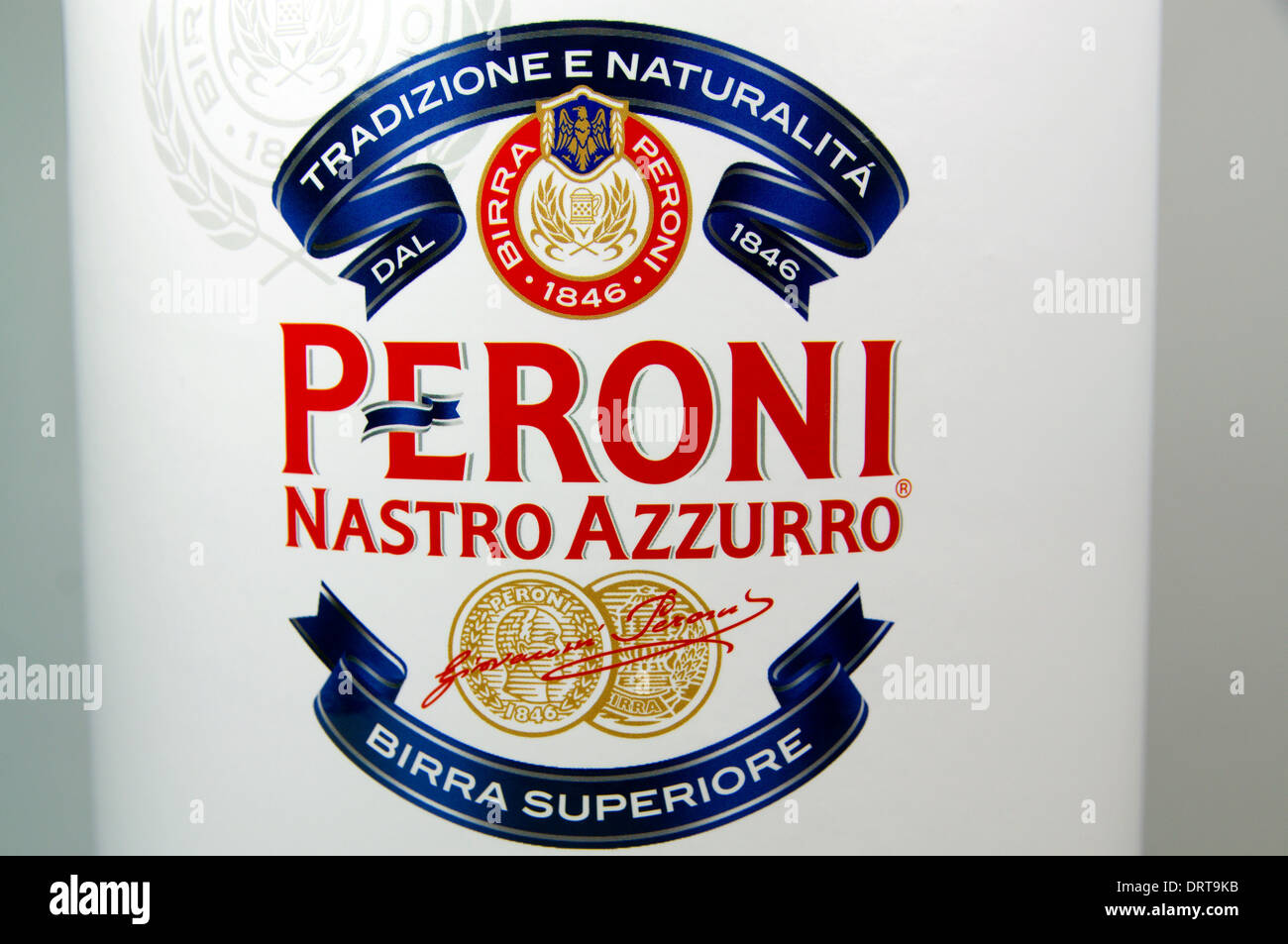Présentation de la bière italienne Peroni fort. Banque D'Images