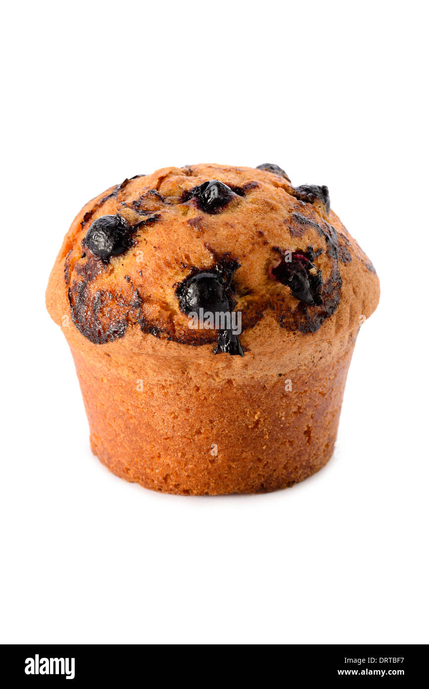 Du pain et de la boulangerie : cassis frais unique muffin, isolé sur fond blanc Banque D'Images