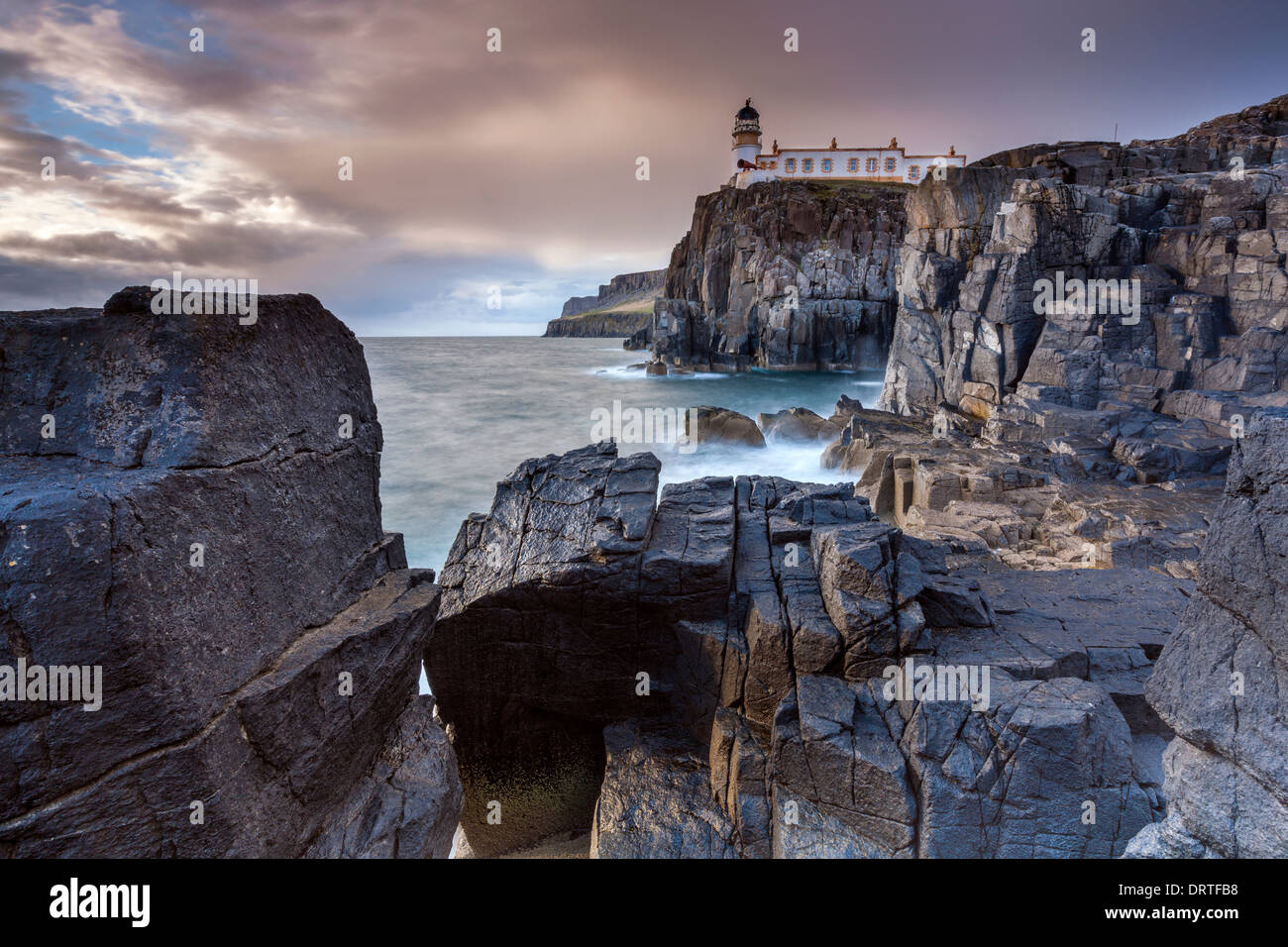 Neist Point Lighthouse, île de Skye, Hébrides intérieures, Écosse, Royaume-Uni, Europe. Banque D'Images