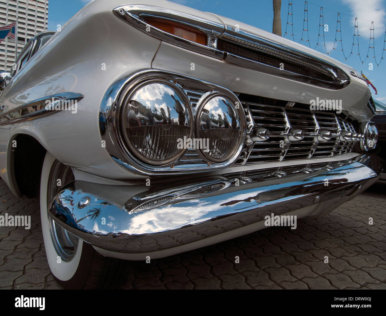 Un détail bien conservé de voiture Chevrolet participant à un rassemblement à Merdeka Square, Kuala Lumpur. Banque D'Images