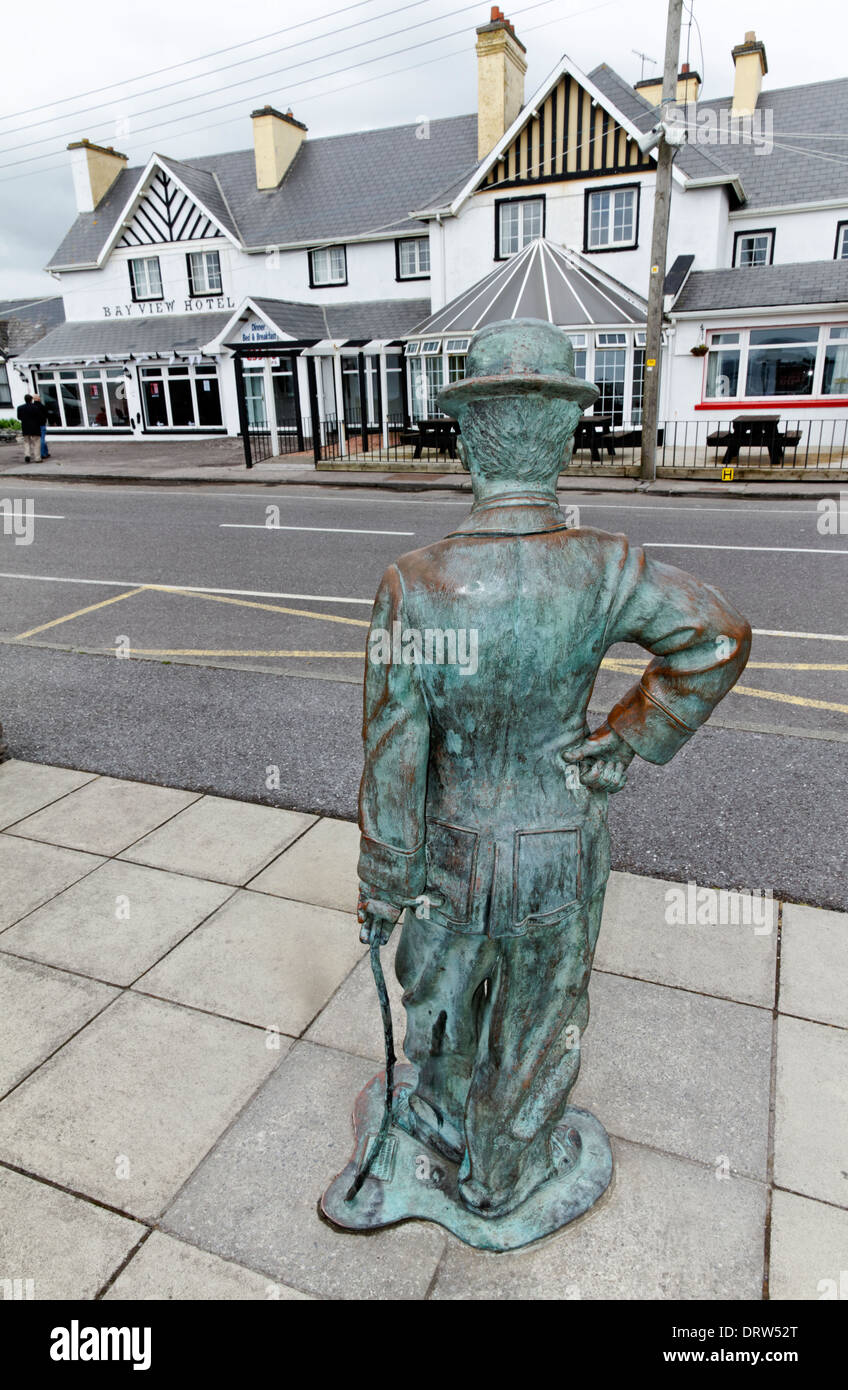 Statue de Charlie Chaplin à Waterville sur l'anneau de Kerry, comté de Kerry, Irlande Banque D'Images
