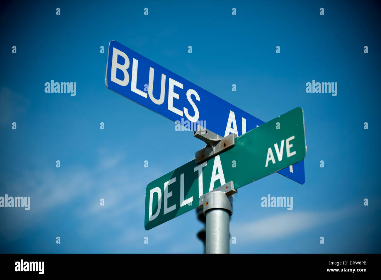 USA Mississippi MS Miss Clarksdale street road sign panneaux pour le delta blues crossroads Banque D'Images