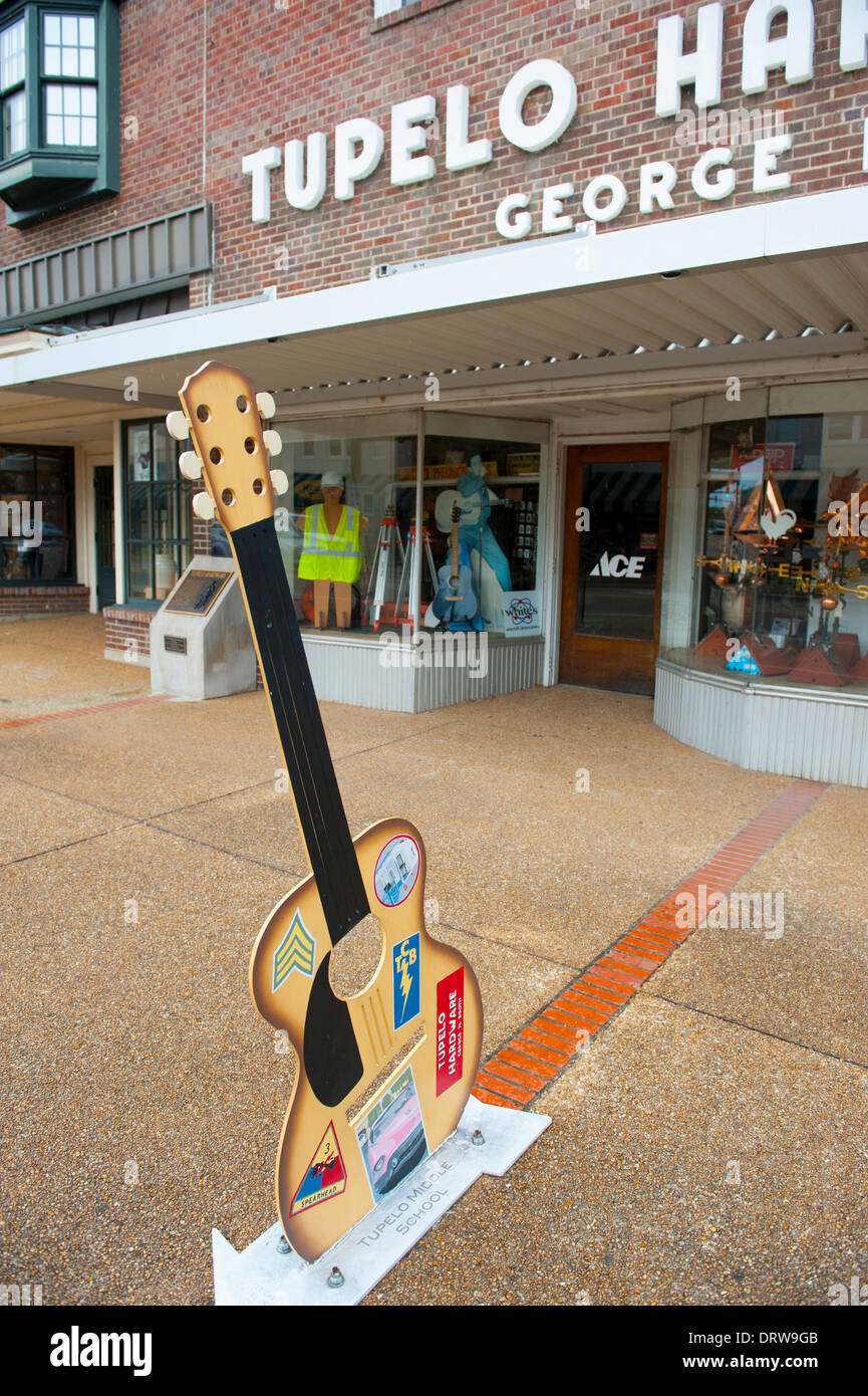 USA Mississippi MS Miss Tupelo centre-ville de naissance Lieu de naissance domicile d'Elvis Presley hardware store Banque D'Images