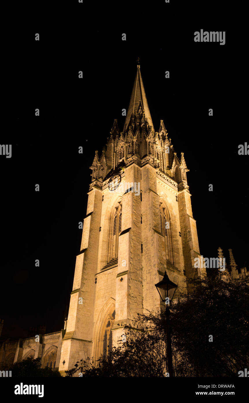 Église de l'Université de St Marie la Vierge la nuit de Radcliffe Square Oxford Banque D'Images