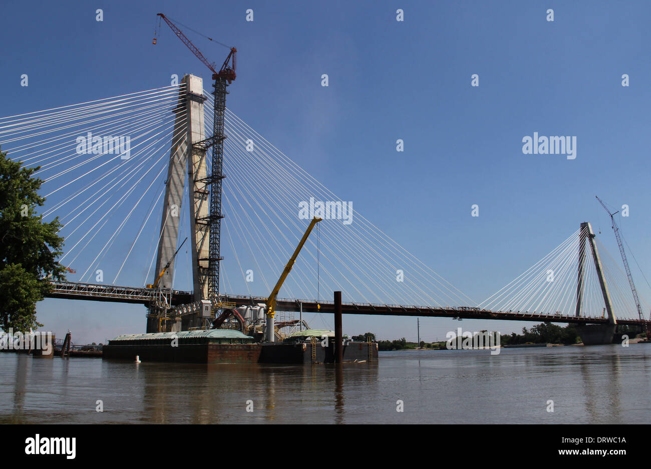 La construction du pont à haubans sur le Mississippi River St Louis Missouri Illinois Banque D'Images