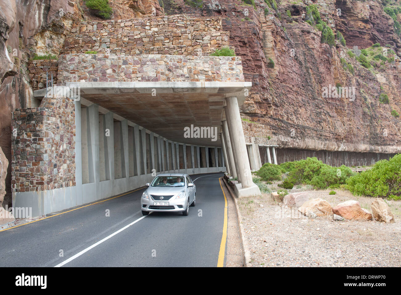 Protection contre les chutes de pierres le long de Chapman's Peak entre Noordhoek et Hout Bay, Western Cape, Afrique du Sud Banque D'Images