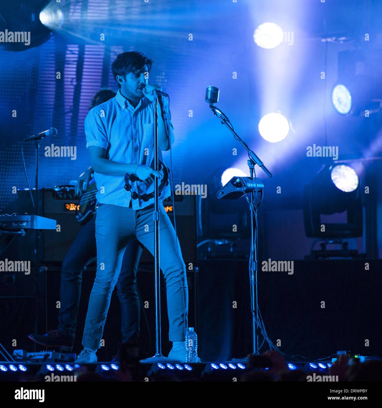 Hollywood, Californie, USA. 22 janvier, 2014. Les jeunes le géant effectué à Jimmy Kimmel Live le mercredi, Janvier 22, 2014-----SAMEER GADHIA sur scène---Jimmy Kimmel Live tapes du lundi au vendredi, chaque semaine au El Capitan Theatre à Hollywood. © David Bro/ZUMAPRESS.com/Alamy Live News Banque D'Images