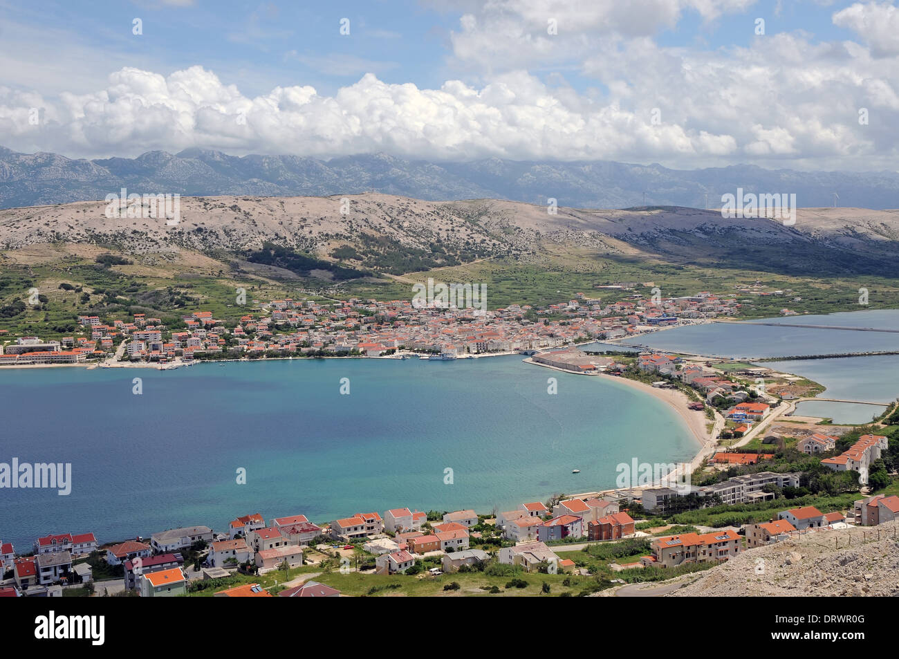 La mer Adriatique et le sel de l'île de Pag, Croatie Banque D'Images