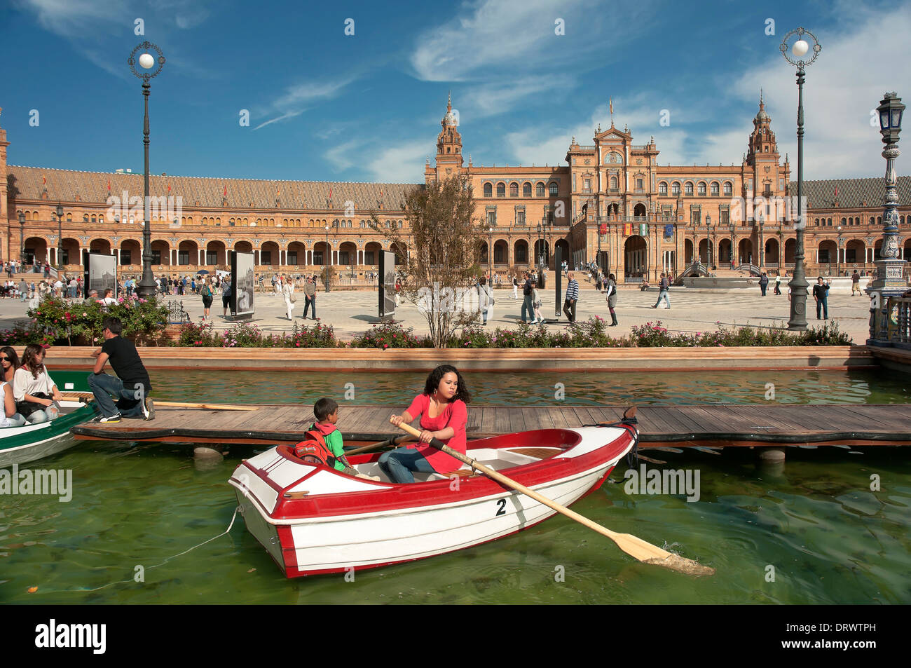 Plaza de Espana et bateaux, Séville, Andalousie, Espagne, Europe Banque D'Images