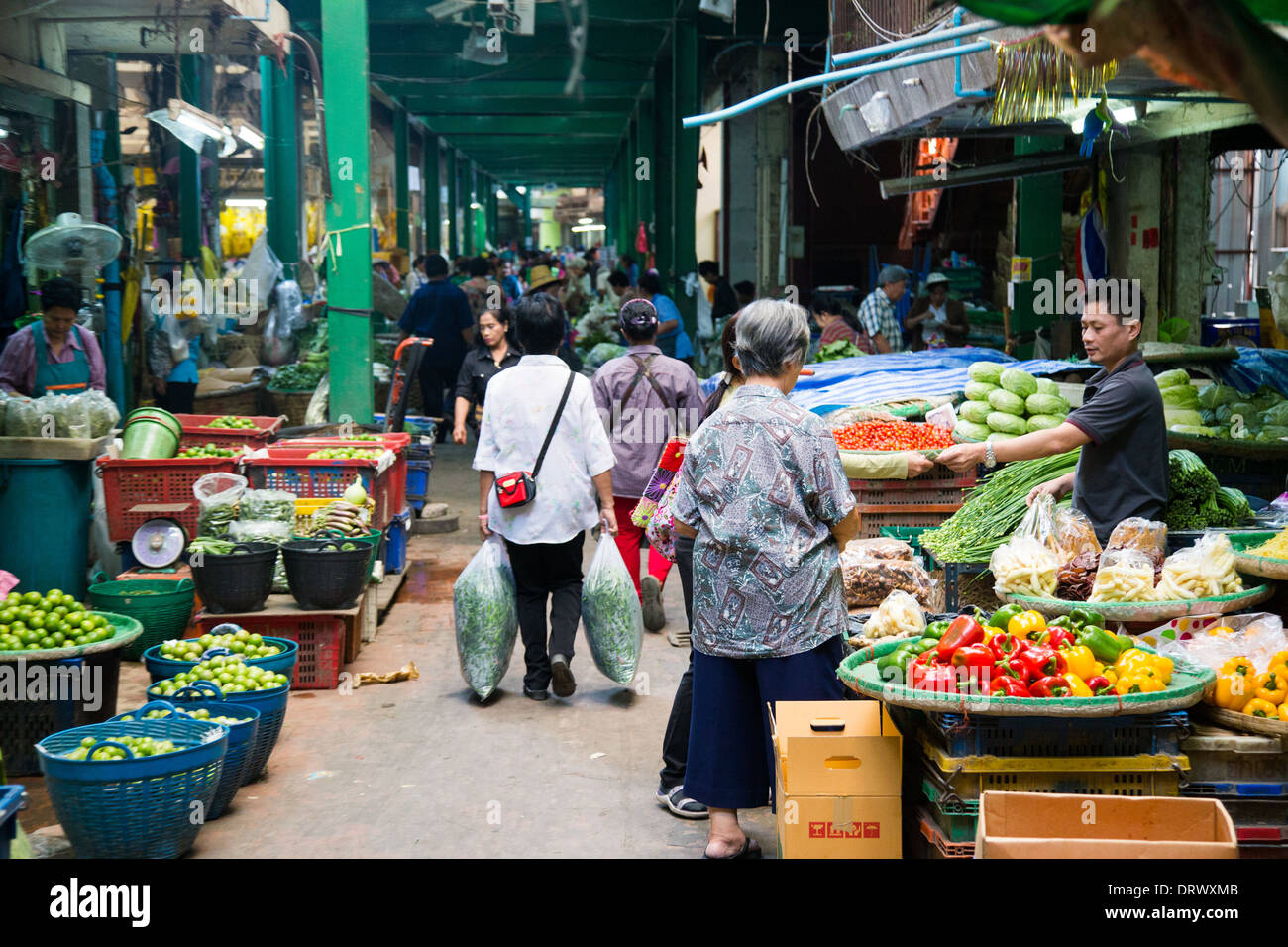 Marché aux légumes à Bangkok, Thaïlande Banque D'Images