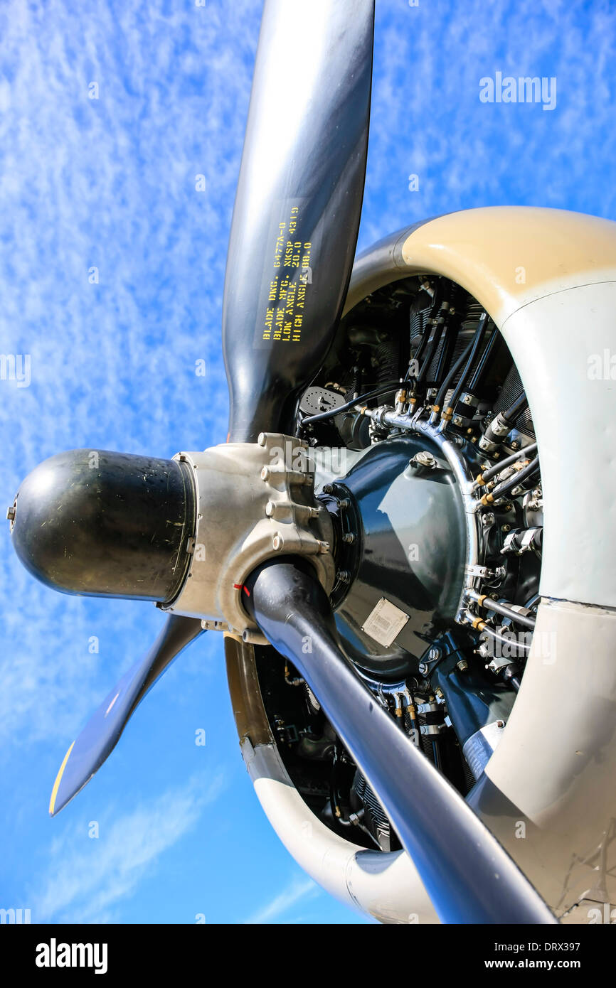 Wright cyclone engine b17 flying Banque de photographies et d’images à ...