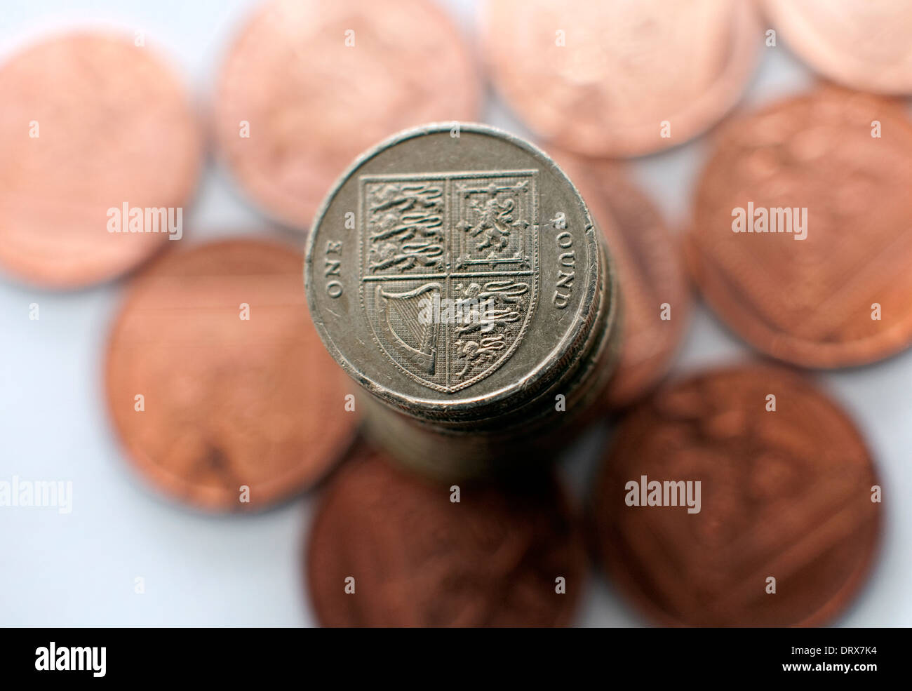 Pièces livre et deux pence coins, Londres Banque D'Images