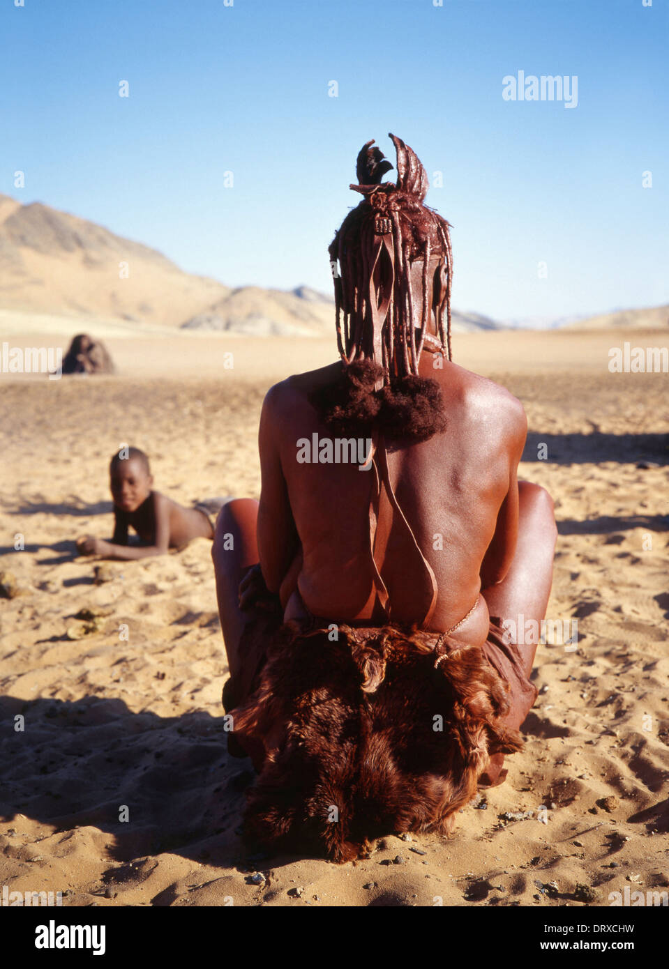 Tribu Himba, Serra Cafema, Namibie, Afrique. Banque D'Images
