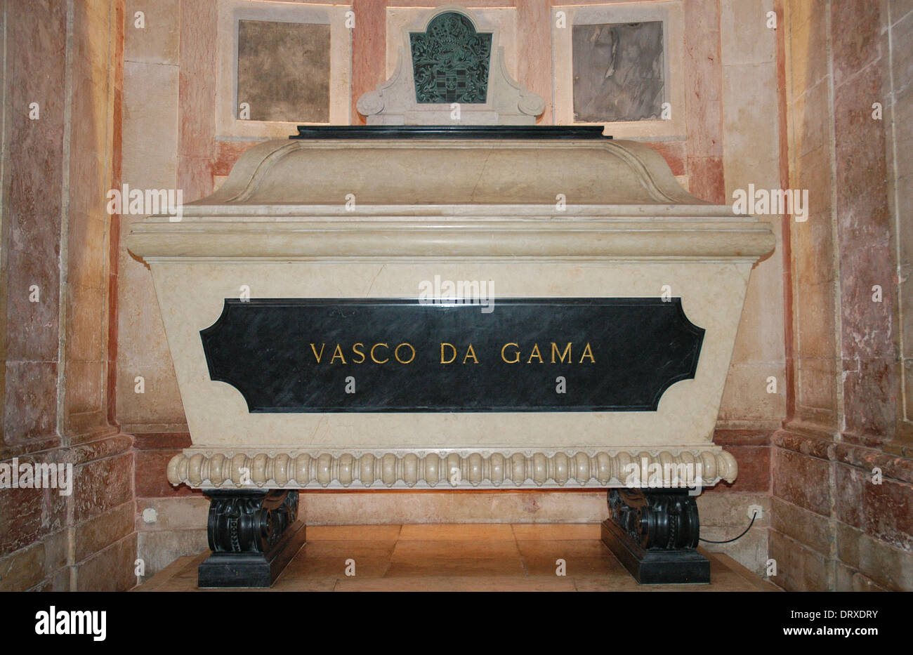 Le Portugal. Lisbonne. Eglise de Santa Engracia. Panthéon national. Tombe de l'explorateur portugais Vasco da Gama (1460-1524). Banque D'Images