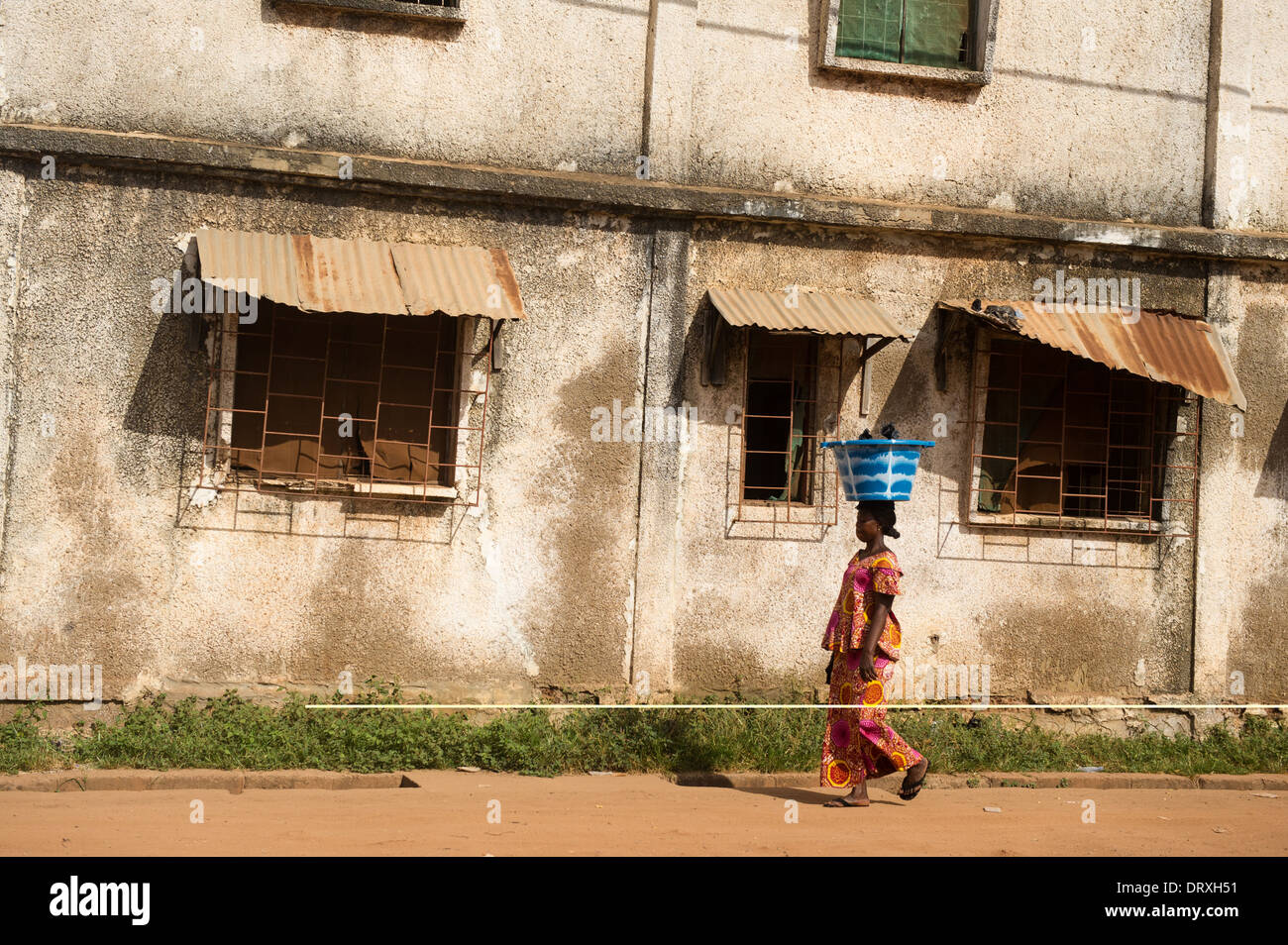 Scène de rue, Banjul, Gambie Banque D'Images