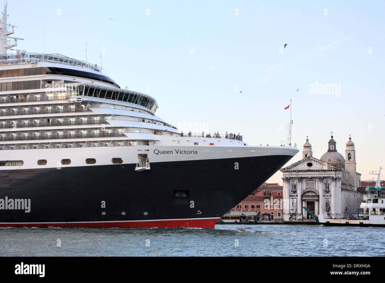 Bateau de croisière Queen Victoria (Cunard) Banque D'Images