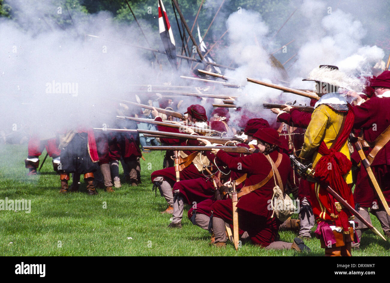 Guerre civile anglaise remise en vigueur par la société Hogan-vexel au Weston Park, le 26 juin 1998. Banque D'Images