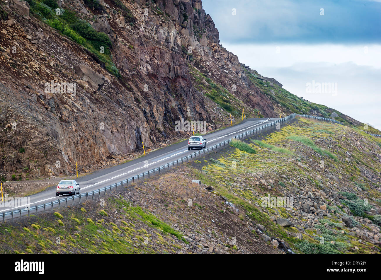 Route de montagne, Eyjafjordur, Akureyri, Islande Banque D'Images
