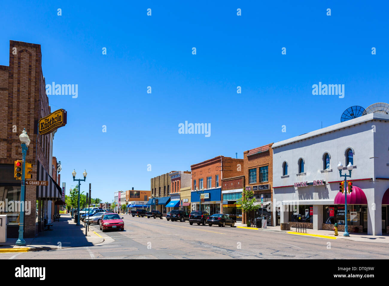2e Rue Sud à l'intersection avec la Grand Avenue au centre-ville de Laramie, Wyoming, USA Banque D'Images