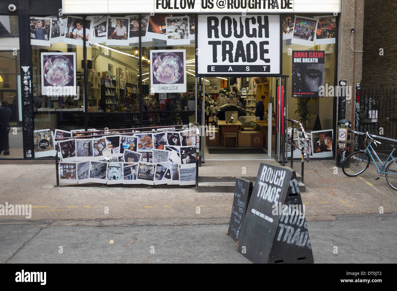 Rough Trade independent music shop, Brick Lane, Londres. Banque D'Images
