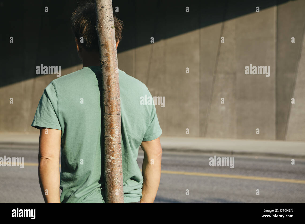 Seattle Washington USA Man petit arbre city street Banque D'Images