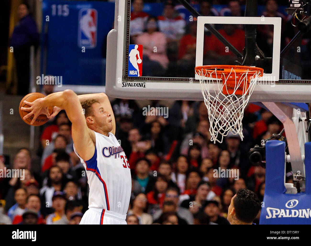 Los Angeles, Californie, USA. 05 févr., 2014. Blake Griffin # 32 de la Los Angeles Clippers dunks la balle pendant le jeu NBA entre les Los Angeles Clippers et le Miami Heat au Staples Center de Los Angeles, Californie. Charles Baus/CSM/Alamy Live News Banque D'Images