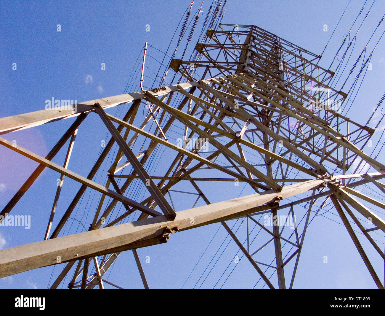 L'approvisionnement en électricité d'électrification d'éclairage basse tension Banque D'Images