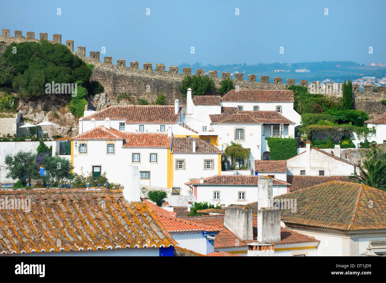 Vue sur la vieille ville et les remparts, Obidos, Portugal, Estremadura, Europe Banque D'Images