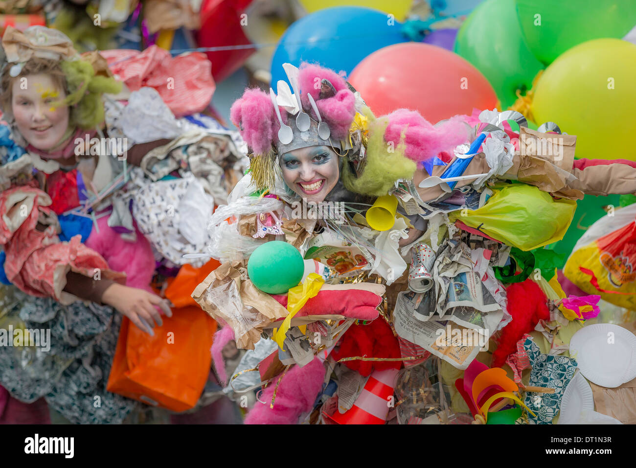 Des femmes habillées en costume et de célébrer le 17 juin, jour de l'indépendance de l'Islande, Reykjavik Banque D'Images