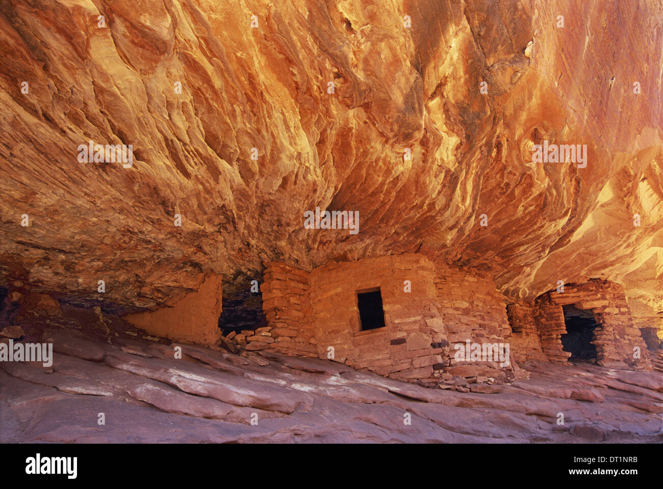 Le feu à la maison ruines à Cedar Mesa Banque D'Images