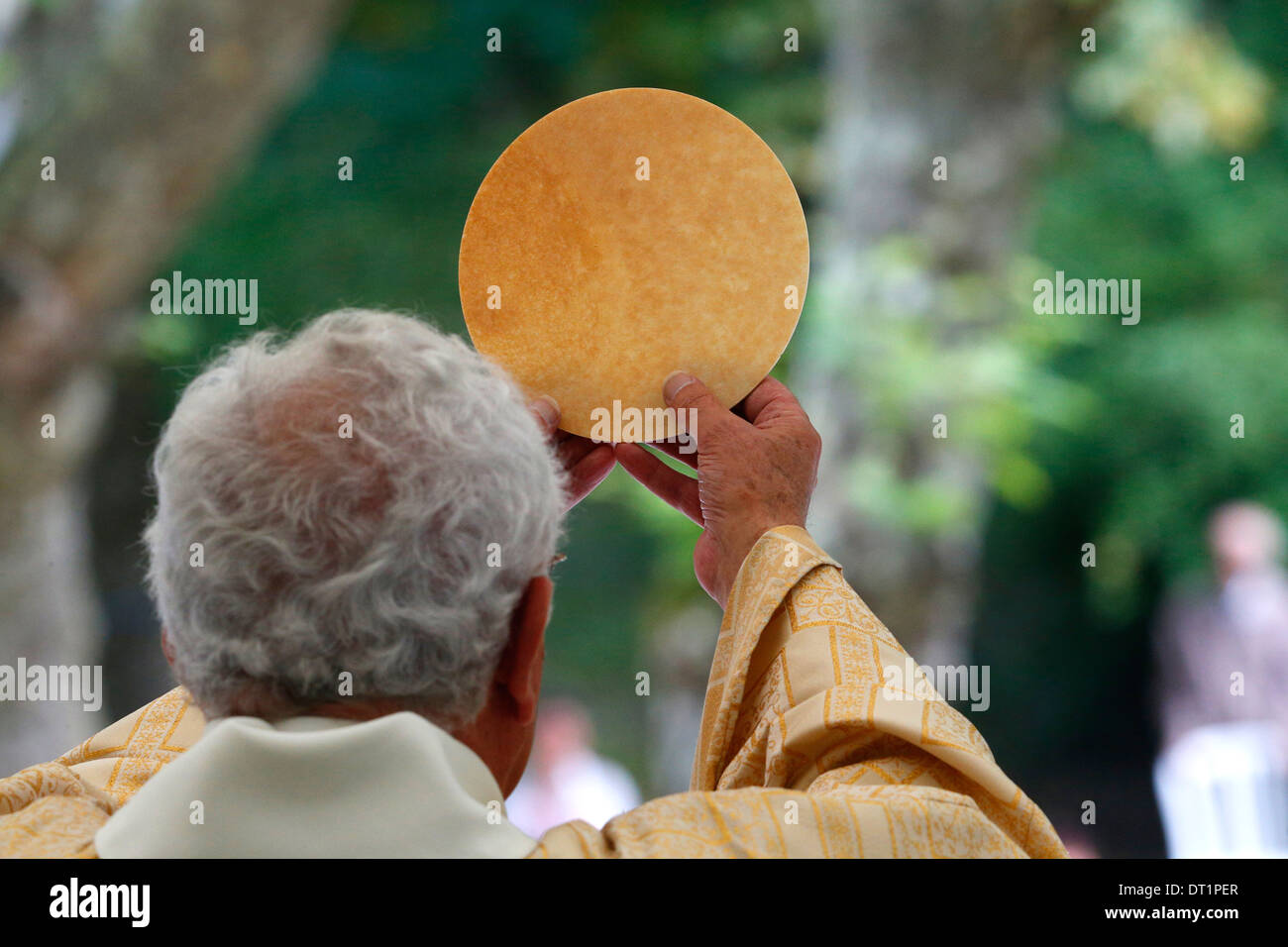 Eucharistie, messe catholique, La Roche-sur-Foron, Haute Savoie, France, Europe Banque D'Images