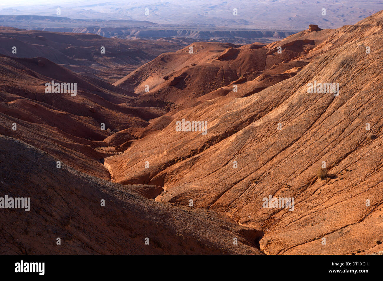 Montagnes du désert rouge au Kazakhstan Banque D'Images