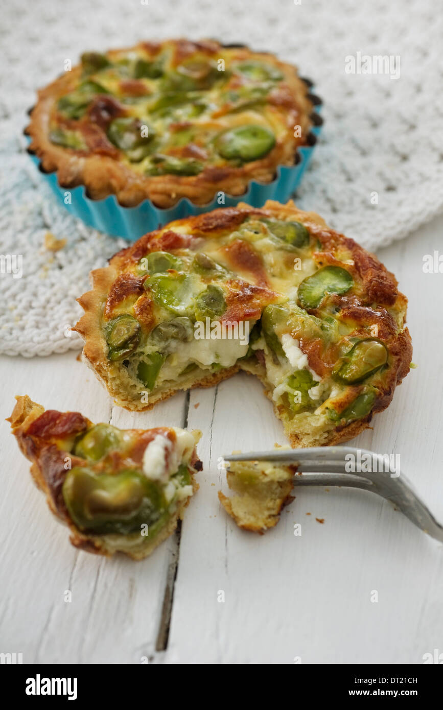 Tartelettes de fèves de printemps Banque D'Images