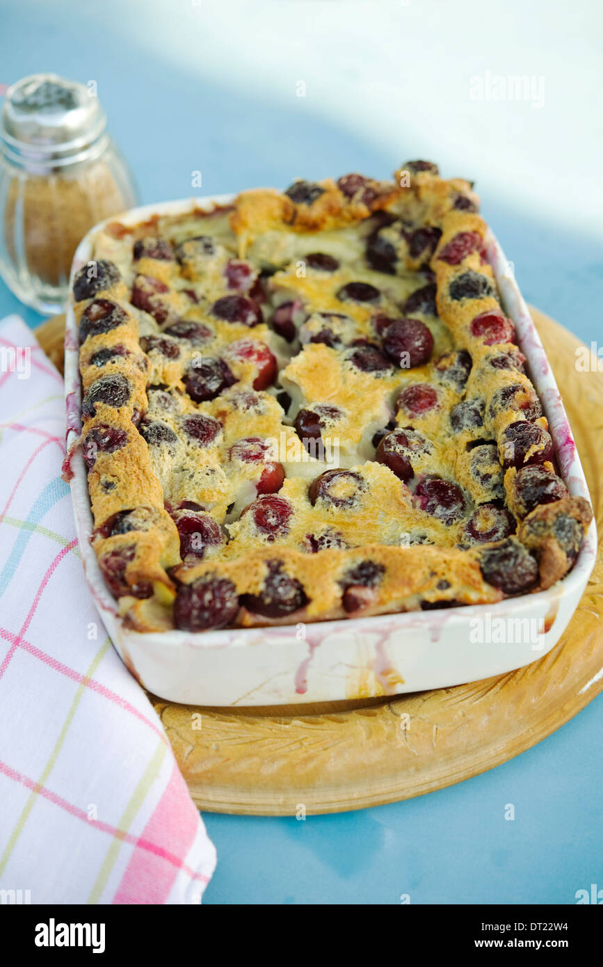 Clafoutis aux cerises simple Banque D'Images