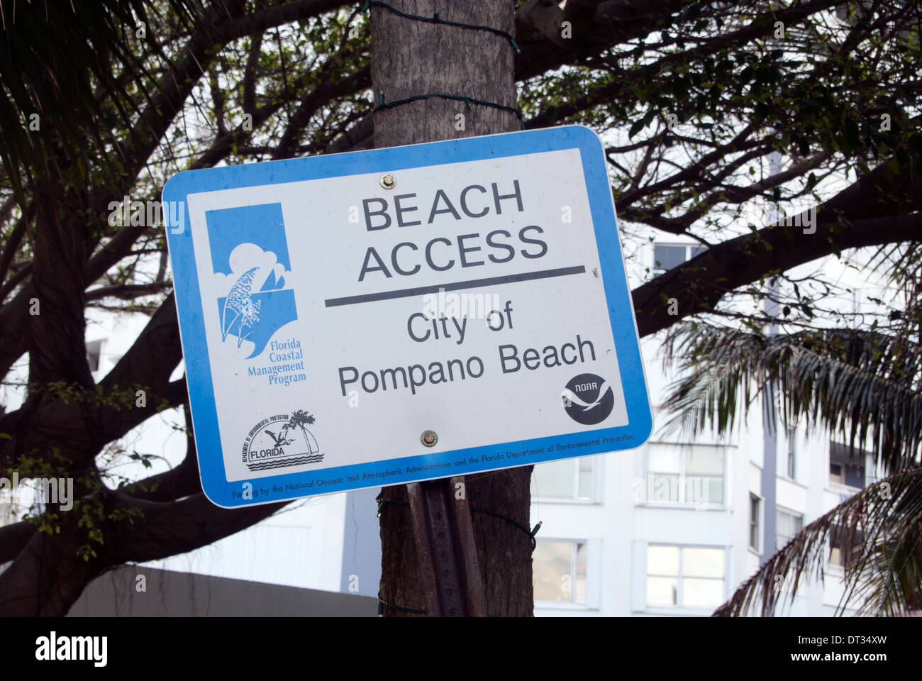 Signe d'accès à la plage Pompano Beach FL. Banque D'Images