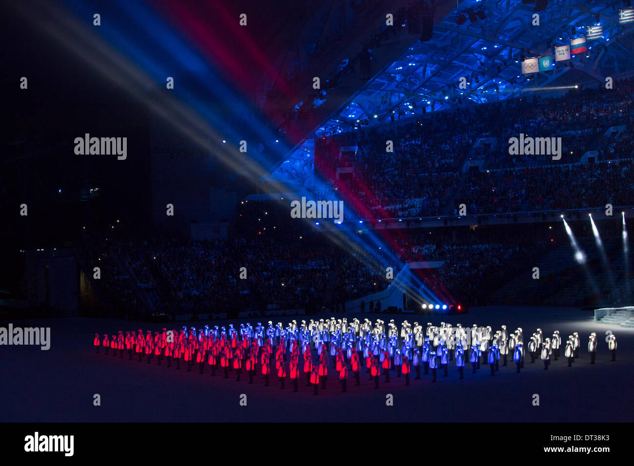 Sotchi, Krasnodar, Russie. 07Th Feb 2014. Sochi, Russie. 07Th Feb 2014. Cérémonies d'ouverture pour les XXIIES JEUX OLYMPIQUES D'hiver de Sotchi 2014. Stade FISHT, Adler/Sochi, Russie : Action Crédit Plus Sport Images/Alamy Live News Banque D'Images