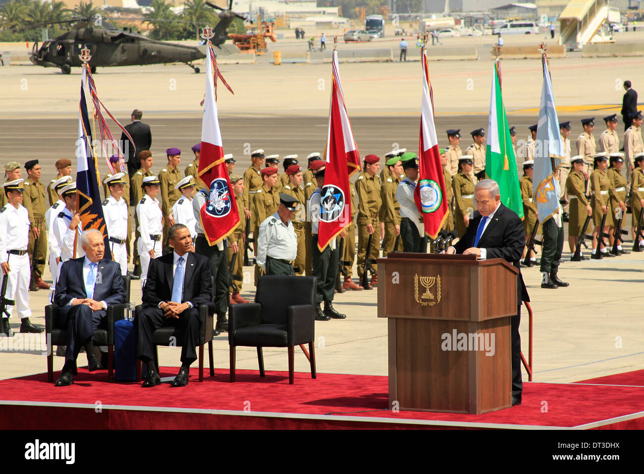 Le Premier Ministre Netanyahu discours du président lors de la cérémonie d'accueil pour le président américain Barack Obama à l'aéroport Ben Gourion Banque D'Images