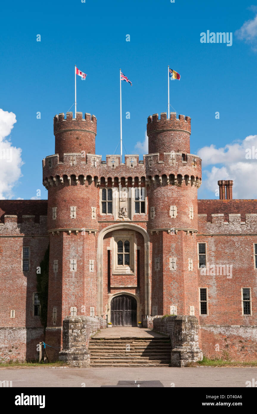 Le Château de Herstmonceux, une brique construit Château Tudor les motifs d'autrefois accueil à l'Observatoire Royal de Greenwich Banque D'Images