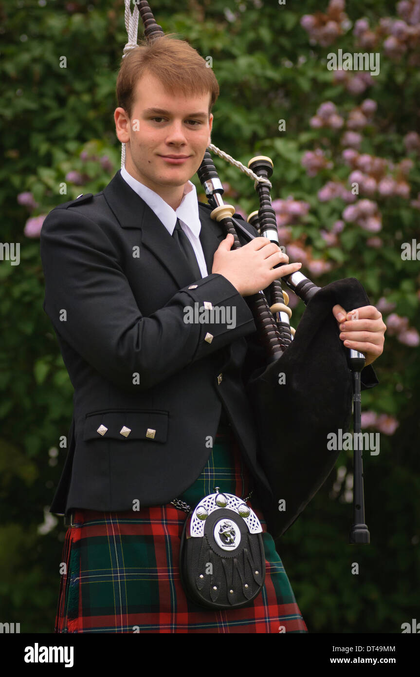 Cornemuse Francis McGowan au College of Piping à Summerside, Prince Edward Island, Canada. Banque D'Images