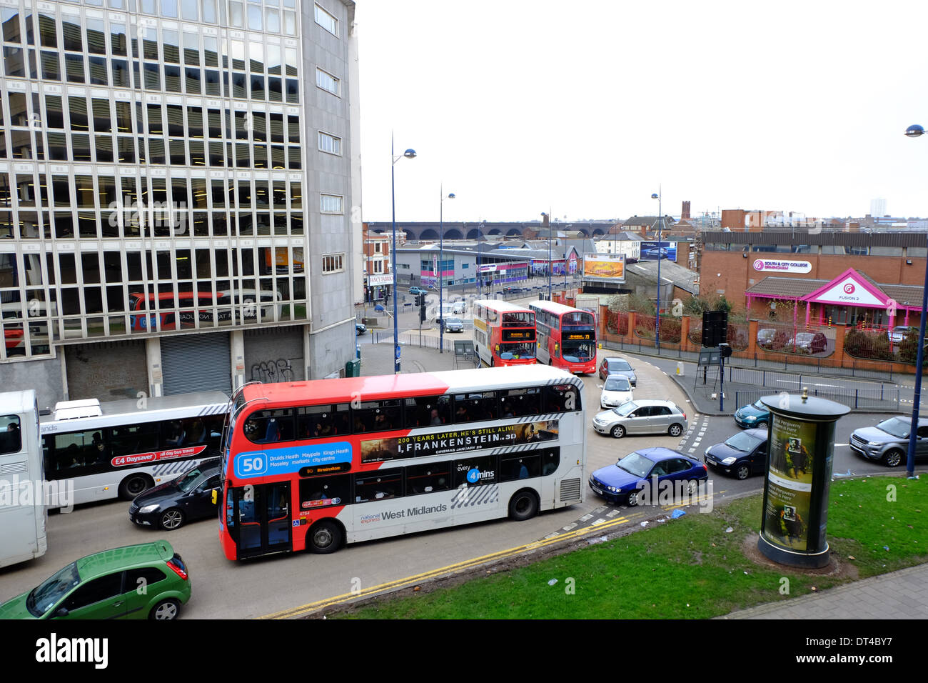 Bus à proximité de la centre commercial Bullring Centre à Birmingham City Centre Banque D'Images