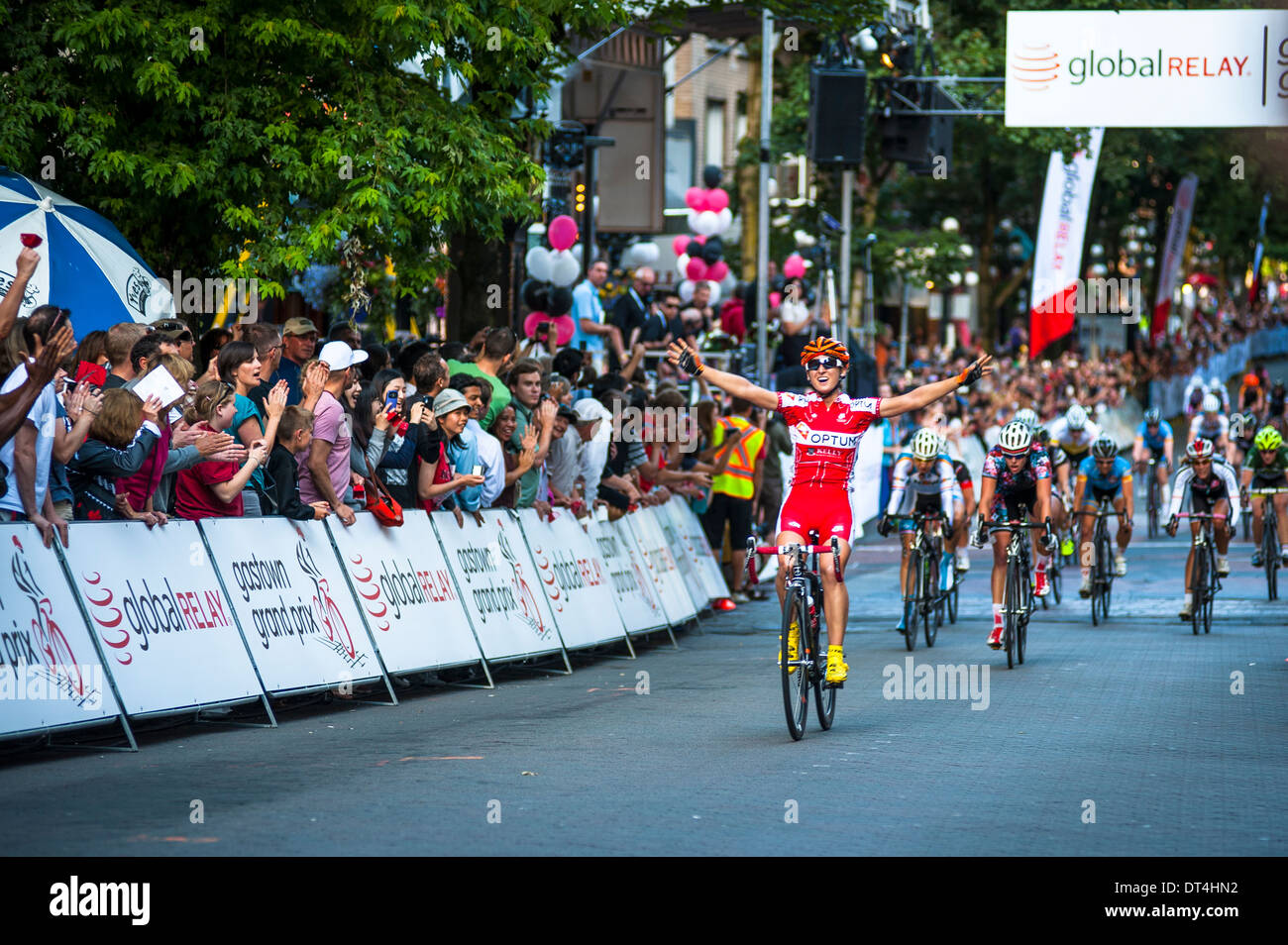 Vancouver (Colombie-Britannique), - le 10 juillet : les hommes et les femmes participent à la 2013 Gastown Grand Prix cycliste, 10 juillet 2013. Banque D'Images