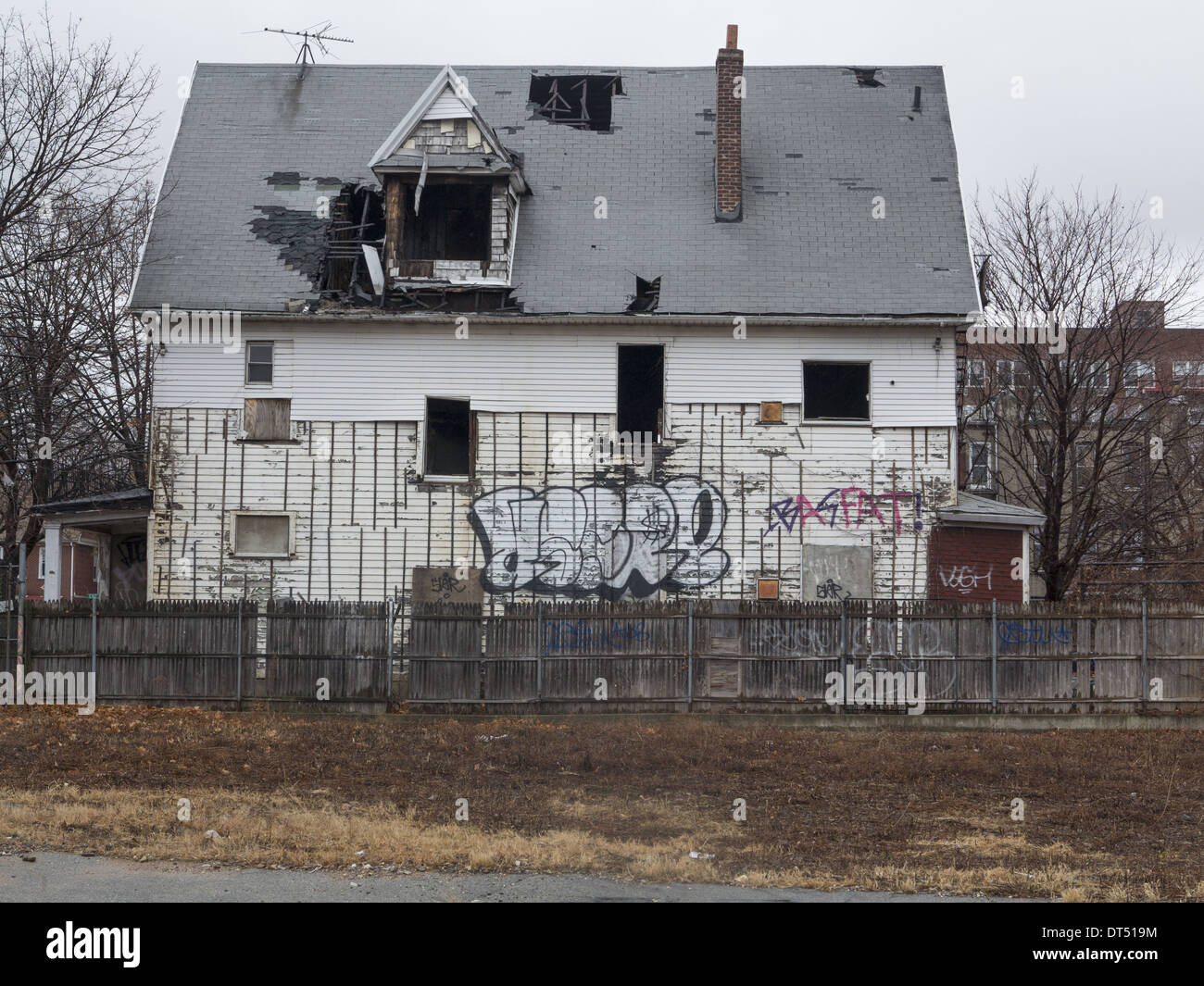 Burnt Out House, Kensington, quartier de Brooklyn, New York. Banque D'Images