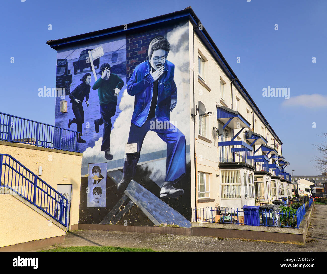 L'Irlande, Dublin, le People's Gallery série de peintures murales dans la fresque Bogside, connu sous le nom de canaux chauds. Banque D'Images