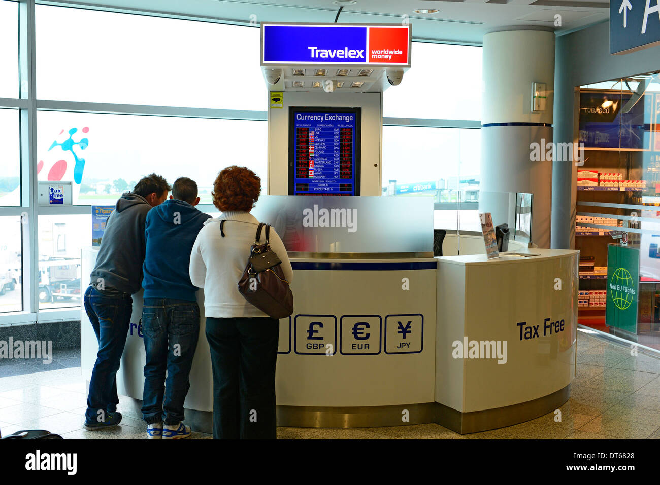 République tchèque Prague change de l'argent remboursement taxes aéroport Banque D'Images