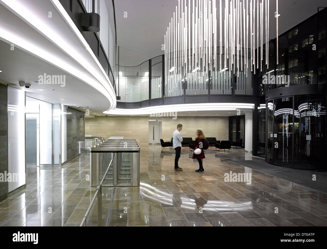 60 London, Londres, Royaume-Uni. Architecte : Kohn Pedersen Fox Associates (KPF), 2014. Vue intérieure dans l'espace réception. Banque D'Images