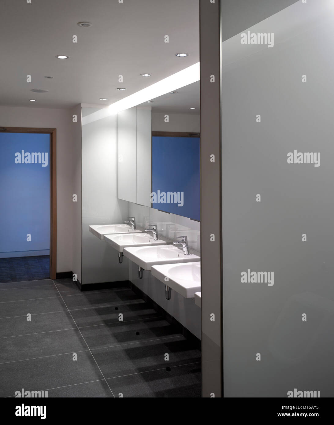 60 London, Londres, Royaume-Uni. Architecte : Kohn Pedersen Fox Associates (KPF), 2014. Des toilettes. Banque D'Images