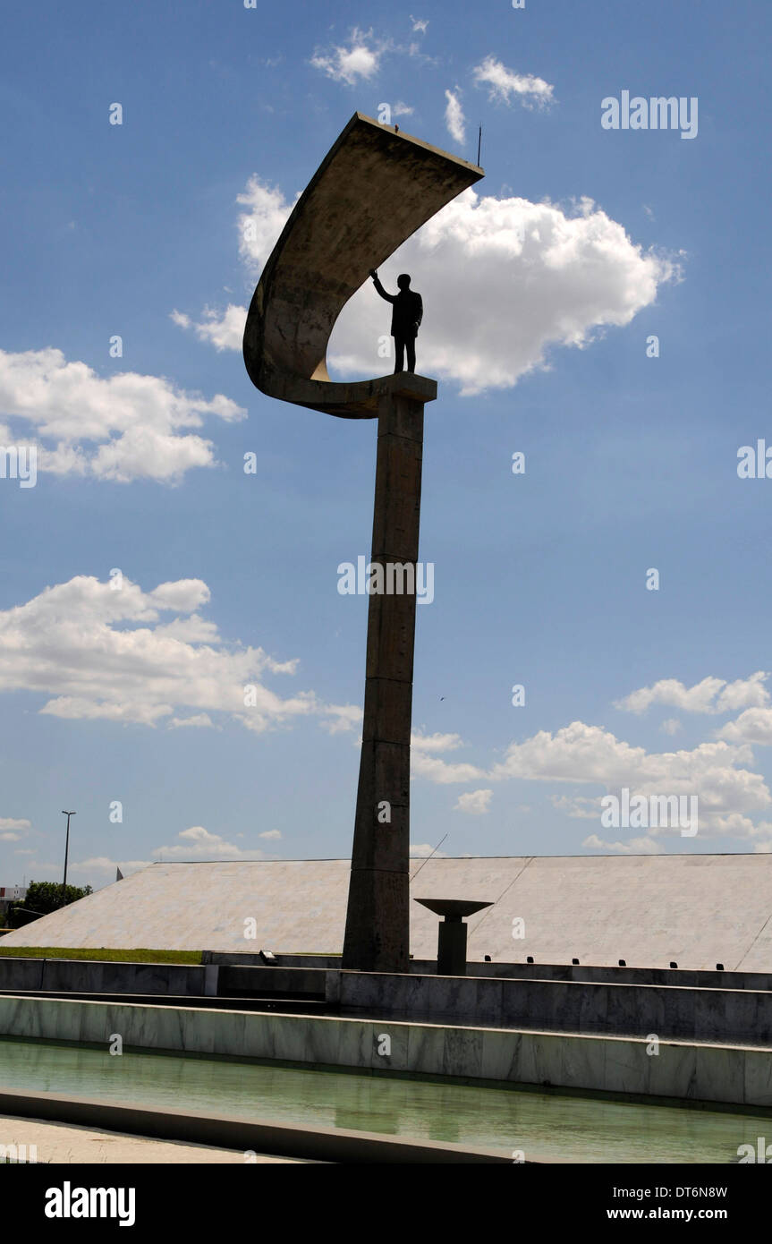 Le Mémorial de Juscelino Kubitschek à Praca do Cruzeiro Brasilia, district fédéral du Brésil à Brasilia. Le monument est un musée dédié au li Banque D'Images