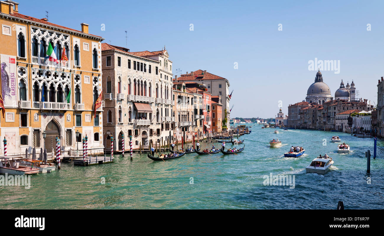 Le Grand Canal du Ponte dell'Accademia Venise Italie Banque D'Images