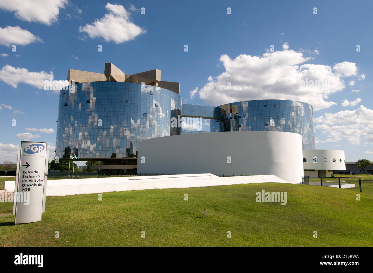 SEDE da Procuradoria Geral da Republica Brasileira (Bureau du Procureur général) à Brasilia, Brésil. Le bâtiment a été conçu par un architecte brésilien Banque D'Images
