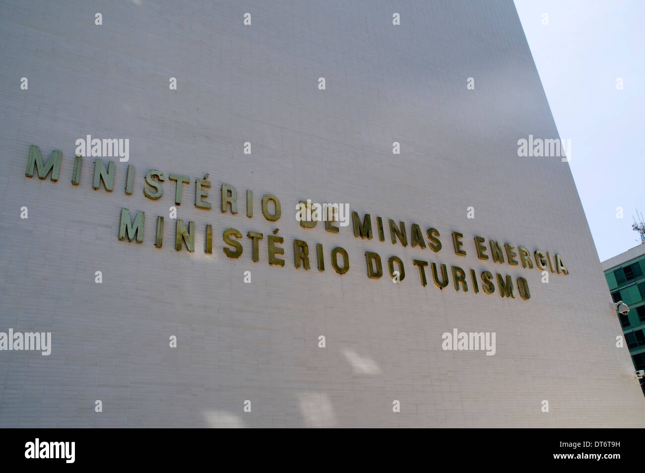 Ministère brésilien des mines et de l'énergie et du Ministère du tourisme sur l'Esplanada dos Ministerios à Brasilia, Brésil. Banque D'Images